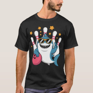 T-shirt Requin Drôle Avec Une Boule De Bowling Et Quilles