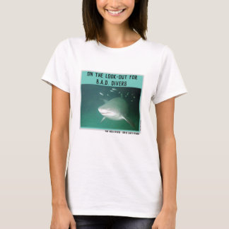 T-shirt Requin - Plongeurs de la région de la baie Région