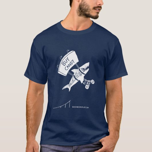 T-shirt requin sur le noir (Devant)