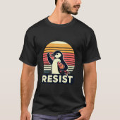 T-shirt Résister Penguin Retro Sunset Funny Manifestation (Devant)