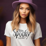 T-shirt Restez Éffrayant sorcière Halloween drôle<br><div class="desc">Évoquez l'enchantement d'Halloween avec nos t-shirts amusants "Stay Éffrayant Witches". Plongez dans un monde d'humour méchant et de style étrange, alors que vous fêtez la saison la plus effrayante. Célébrez la saison avec une touche d'humour, faisant une déclaration à la fois étrange et divertissante. Un ajout envoûtant à votre garde-robe...</div>