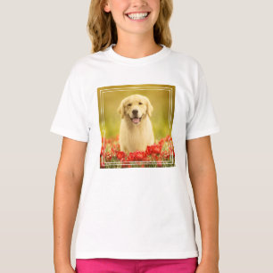 T-shirt Retraité d'or dans les fleurs rouges