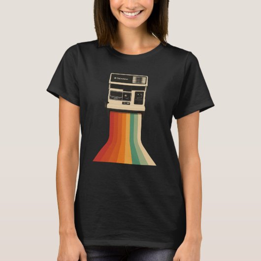 T-shirt Retro Camera with Rainbow Print (Devant)