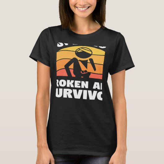 T-shirt Rétro Cool Broken Arm Survivant Bone Bone Blessure (Devant)