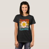 T-shirt Retro Groovy Teacher Happy Face Cute Daisy Flower (Devant entier)