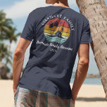 T-shirt Retro Reunion Famille d'été Vacances personnalisée<br><div class="desc">Vous partez en vacances en famille ? Customisez ces modèles rétro pour toute la famille en ajoutant votre nom de famille ou texte personnalisé, et l'année de l'aventure. J’espère que ce n’est pas seulement le design cool qui a attiré votre attention, mais le fait que vous ne le retrouverez jamais...</div>