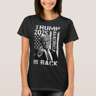 T-shirt Retro Vintage Trump L'Amérique Est De Retour 2025