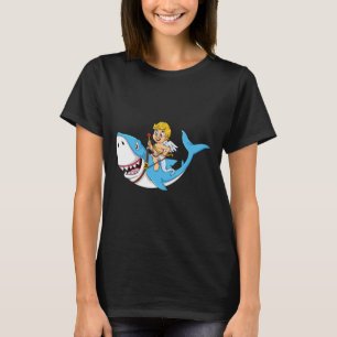 T-shirt Riding Cupid Shark Valentines Jour Amusants Garçon