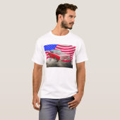 T-shirt Roadrunner 1968 de Plymouth et drapeau américain (Devant entier)