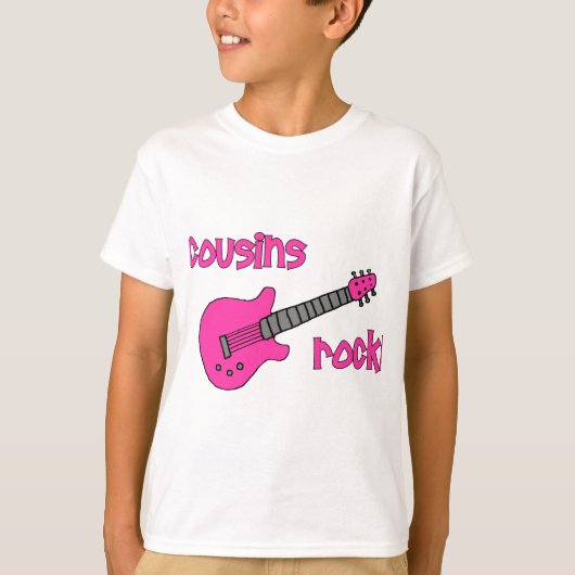 T-shirt Roche de cousins ! avec la guitare rose (Devant)