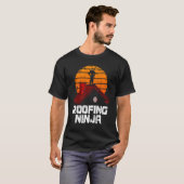 T-shirt Roofer Roofing Ninja Contractor (Devant entier)