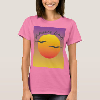 T-shirt rose avec motif d'été