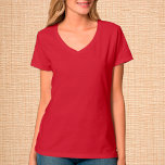 T-shirt rouge V-Cou pour femmes / Personnaliser<br><div class="desc">T-Shirt : Créez votre propre T-Shirt personnalisé avec du texte. Réglages faciles (bouton Modifier la conception) en ajoutant du texte,  des couleurs arrière - plans ou plus d'images.</div>
