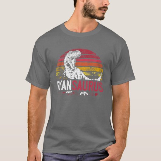T-shirt Ryan Saurus Funny Personalized Dinosaur T Rex (Devant)