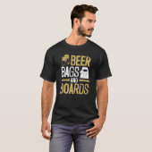 T-shirt Sacs à bière et planches de Cornhole (Devant entier)