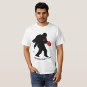 T-shirt Saint Valentin Sasquatch (Devant entier)