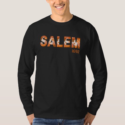 T-shirt Salem 1692 Orange Halloween Camo Massachusetts Mas (Devant)