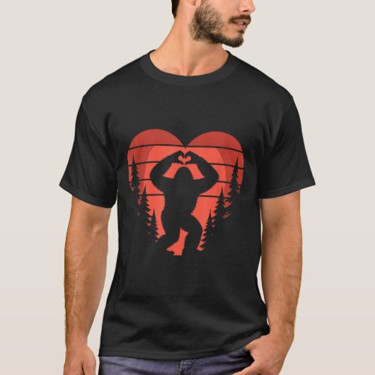 T-shirt Sasquatch Valentine's Day - Bigfoot Heart Sungles  (Devant)