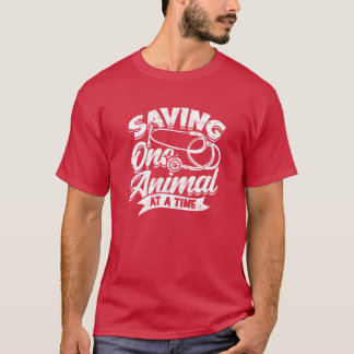 T-shirt Sauver un animal à la fois Vétérinaire
