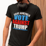 T-shirt Sauvez le vote de l'Amérique contre l'élection de<br><div class="desc">Save America Vote Against Trump aux élections de 2024. Ce t-shirt patriotique audacieux encourage les électeurs à choisir Kamala Harris comme président pour sauver notre pays. Rouge blanc et bleu.</div>
