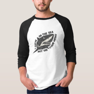 T-shirt Sauvez les requins - Je nage dans la mer, pas sur