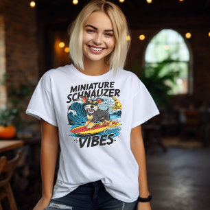 T-shirt Schnauzer Miniature Majestueux Surfant Une Vague