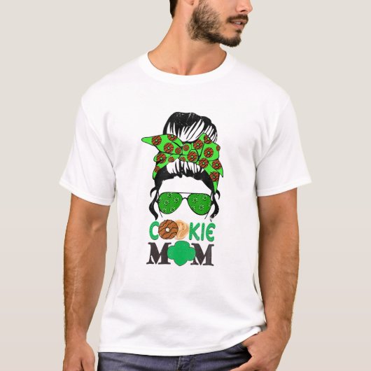 T-shirt Scout Cookie Maman Fille Troop Messy Bun Lunettes  (Devant)