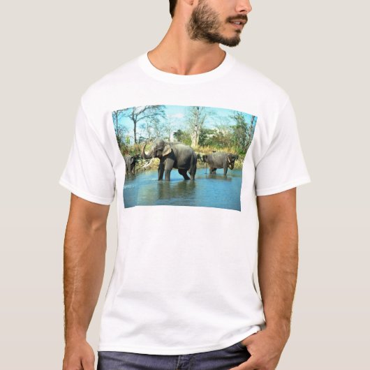 T-shirt Se baigner de boue d'éléphants d'Asie (Devant)