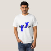 T-shirt Ses empreintes de pas d'un bébé de garçon (Devant entier)