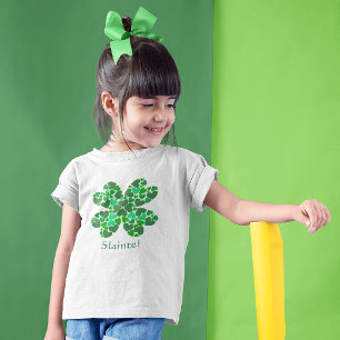 T-shirt Shamrock St Patrick vert de coeurs personnalisable