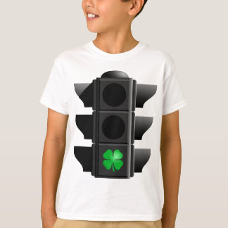 T-shirt shamrock vert.