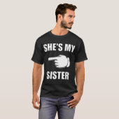 T-shirt SHES MY SISTER friend (Devant entier)