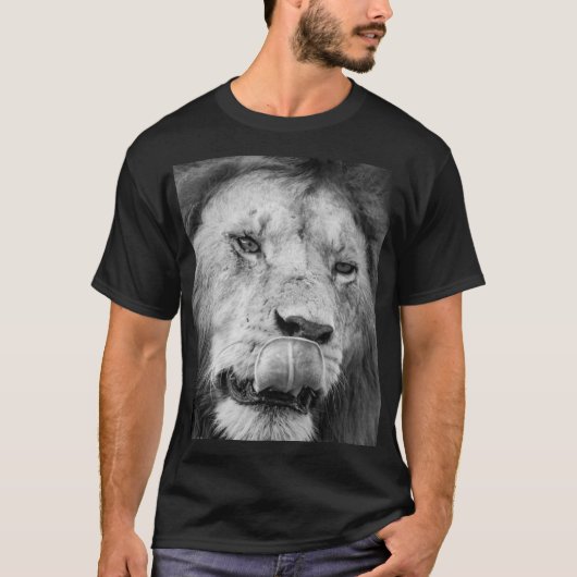 T-shirt Show Your Strength with Our Lion Print Shirt (Devant)