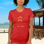 T-shirt signature du logo commercial en or rouge<br><div class="desc">T-shirt rouge,  texte doré. Personnalisez et ajoutez le logo de votre entreprise,  un texte et un nom,  une signature (ou supprimez si vous ne le souhaitez pas)</div>