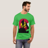 T-shirt Silhouette d'alpiniste devant le drapeau du Colora (Devant entier)