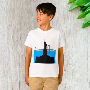 T-shirt Silhouette de la Statue de la Liberté sur la skyli