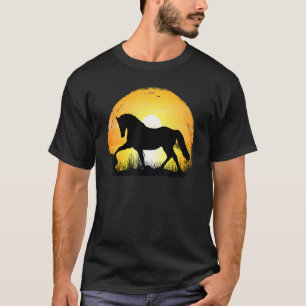 T-shirt Silhouette de race de cheval au coucher du soleil 