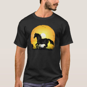 T-shirt Silhouette de race de cheval au coucher du soleil