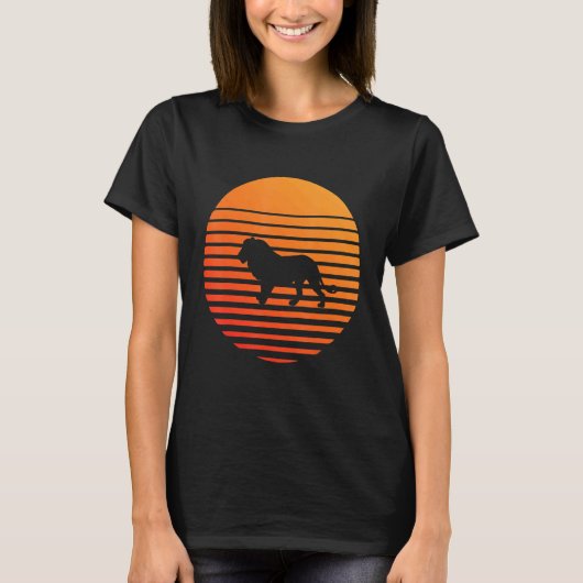 T-shirt Silhouette Lion Ombre Devant Un Soleil (Devant)