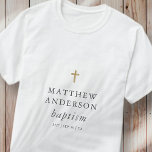 T-shirt Simple moderne Elegant Cross Baby Baptism<br><div class="desc">Le design se compose d'une simple typographie avec des polices sans serif et serif.</div>