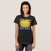 T-shirt Sixth Grade Smile Groovy Back To School 6th Grade (Devant entier)