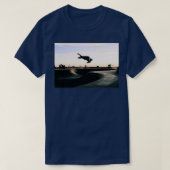 T-shirt skater extrême cascade utilisation skateboard dans (Design devant)
