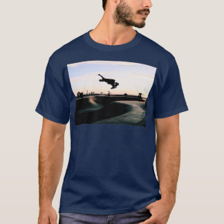T-shirt skater extrême cascade utilisation skateboard dans