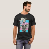 T-shirt Skeleton Drinking Coffee LGBT Q Transgender Pride  (Devant entier)