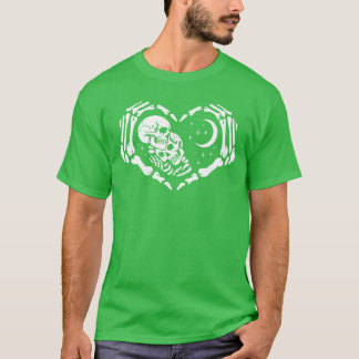 T-shirt Skeletons In Love In Heart Shape Skeleton Hands
