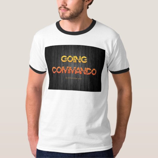 T-shirt SlipperyJoe's en train de commander bois jaune ora (Devant)