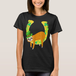 T-shirt Sloth Napping sur Leprechaun Horseshoe St Patrick'