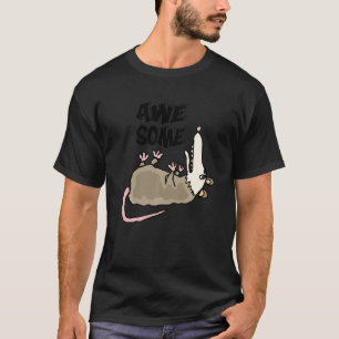 T-shirt Smiletees Possum Incroyable Faisant le Possum