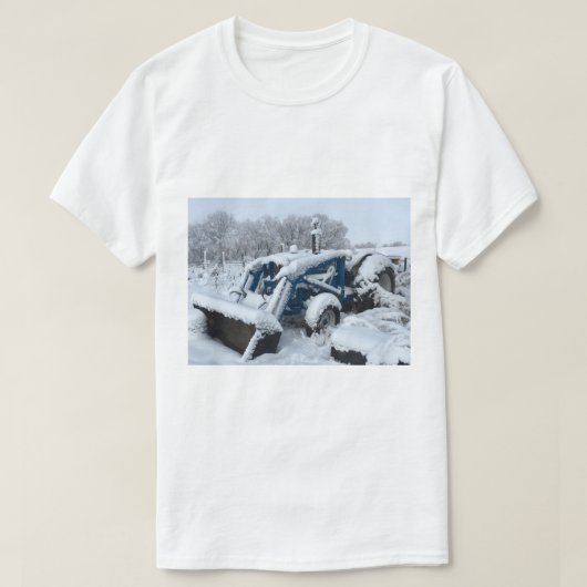 T-shirt - "Snowed In"  Classic Blue Tractor (Design voorkant)