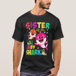 T-shirt Soeur Du Bébé Birthday Shark Sister Shark Chr<br><div class="desc">Soeur Du Bébé Anniversaire Requin Soeur Requin Noël.</div>